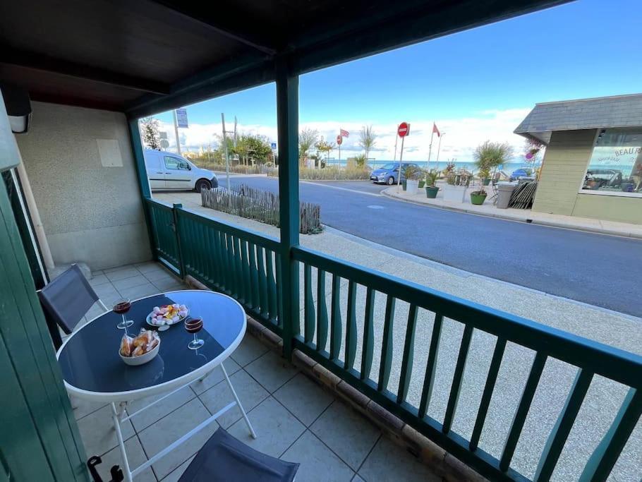 La Passerelle - Terrace And Balcony With Sea View 吕克索梅 外观 照片